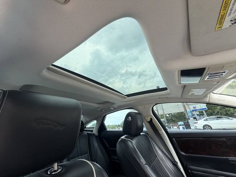 Used 2016 Jaguar XJ R-Sport RWD image 19