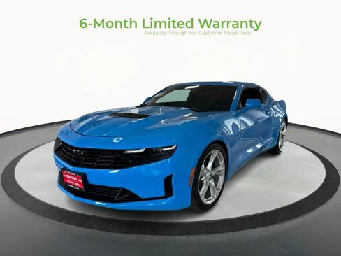 Used 2022 Chevrolet Camaro LT w/ Technology Package image 3