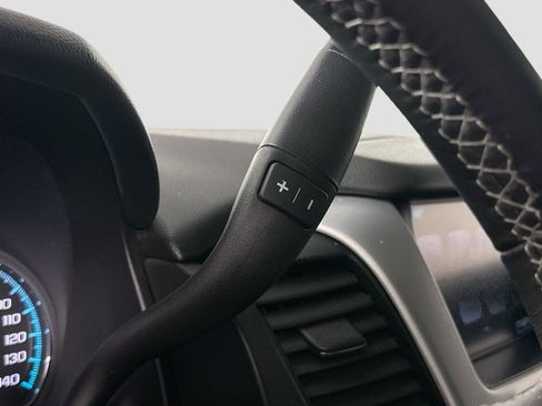 Used 2017 GMC Yukon SLT w/ Open Road Package image 17