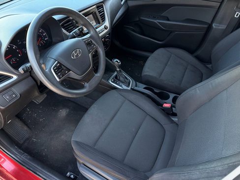 Used 2020 Hyundai Accent SE image 13