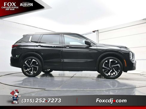 Used 2023 Mitsubishi Outlander SEL 40th Anniversary AWD/4WD image 26