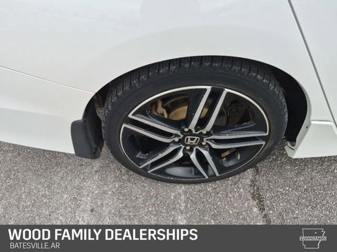 Used 2017 Honda Accord Touring image 26