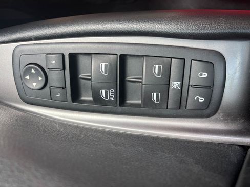 Used 2016 Dodge Journey Crossroad w/ Popular Equipment Group FWD image 15