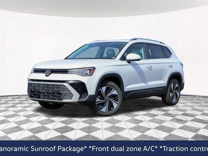 New 2025 Volkswagen Taos SE