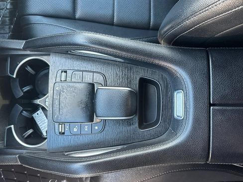 Used 2022 Mercedes-Benz GLE 350 4MATIC image 36