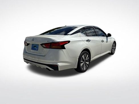Used 2019 Nissan Altima 2.5 SV FWD image 5