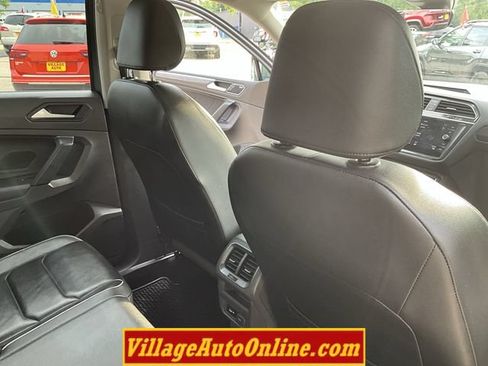 Used 2019 Volkswagen Tiguan SEL Premium AWD/4WD image 40