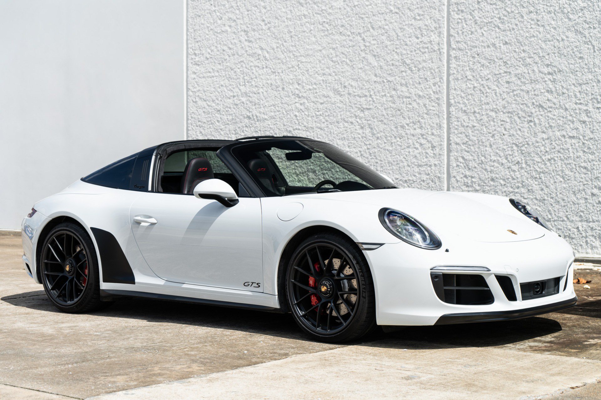 Used 2018 Porsche 911 Targa 4 GTS AWD/4WD image 2