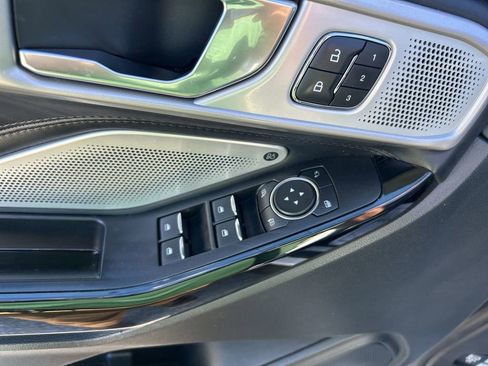 Used 2022 Ford Explorer Platinum w/ Equipment Group 601A image 55