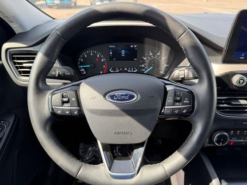 Used 2022 Ford Escape SE w/ Convenience Package AWD/4WD image 5