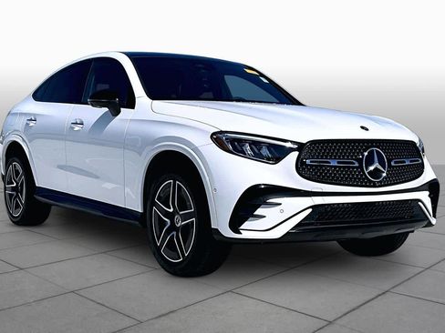 Used 2024 Mercedes-Benz GLC 300 4MATIC image 3