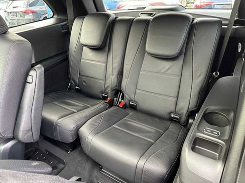 Used 2026 Mercedes-Benz GLS 580 4MATIC image 16