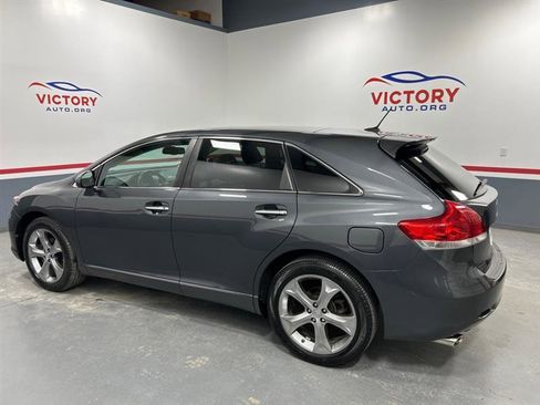 Used 2010 Toyota Venza image 6