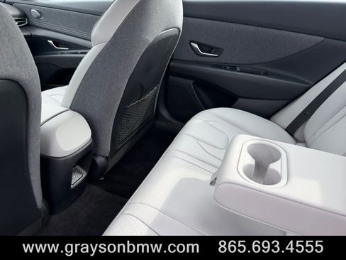 Used 2025 Hyundai Elantra Limited FWD image 15