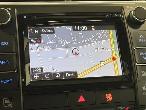 Used 2015 Toyota Camry XLE w/ Moonroof Package FWD image 19