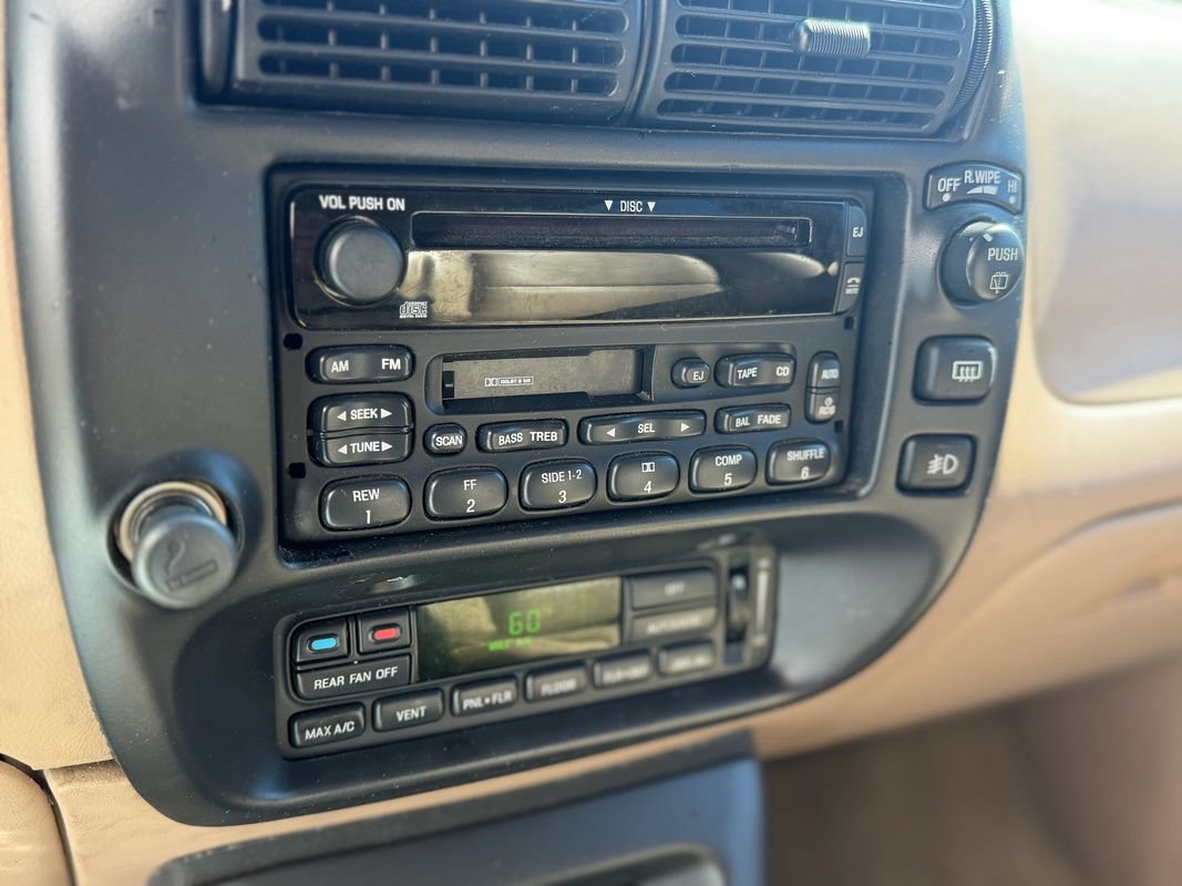 Used 2001 Ford Explorer Eddie Bauer AWD/4WD image 18