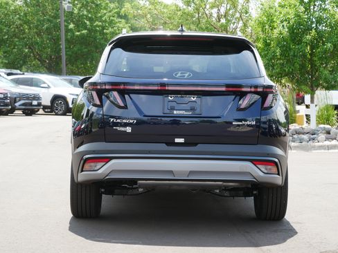 Certified 2026 Hyundai Tucson Limited AWD/4WD image 7