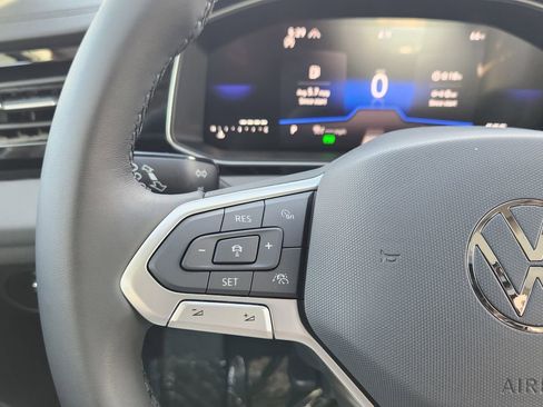 New 2026 Volkswagen Jetta SE FWD image 16