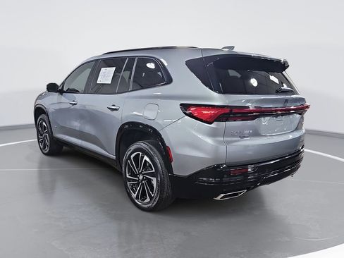 Certified 2025 Buick Enclave Sport Touring w/ Power Package AWD/4WD image 6