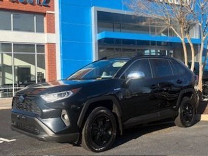 Used 2021 Toyota RAV4 XLE w/ Convenience Package