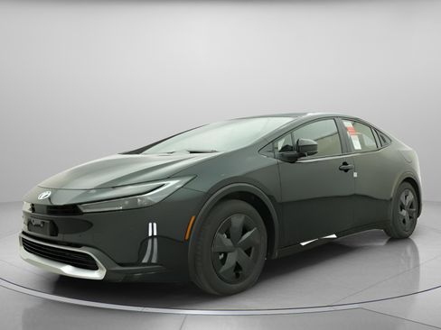 New 2026 Toyota Prius Plug-In Hybrid image 2