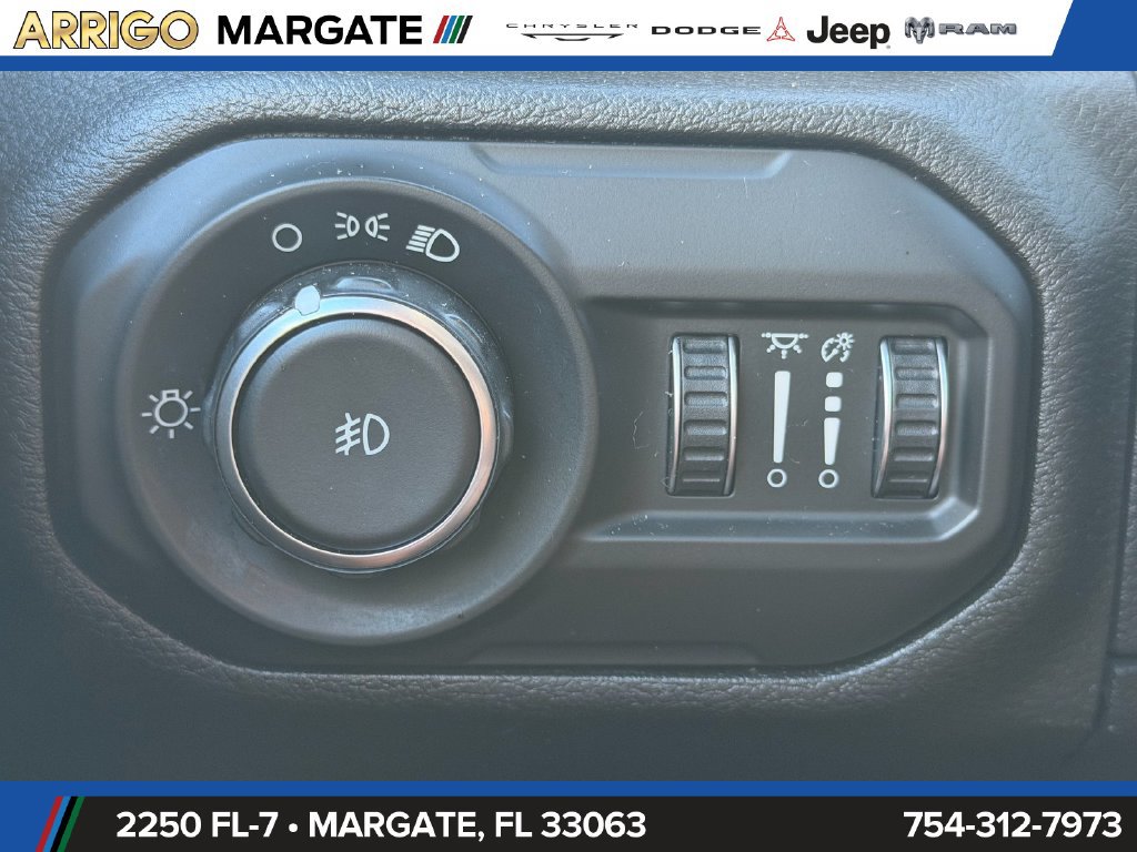 Used 2021 Jeep Wrangler Unlimited Sport AWD/4WD image 33