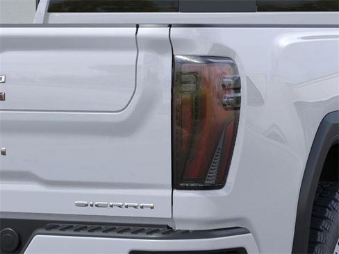 New 2026 GMC Sierra 2500 Denali w/ Denali Reserve Package image 11