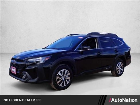 Used 2025 Subaru Outback Premium AWD/4WD image 1