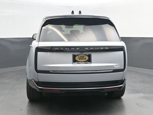 Used 2024 Land Rover Range Rover SE AWD/4WD image 6