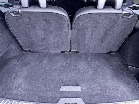 Certified 2025 Volvo XC90 B5 Core AWD/4WD image 21
