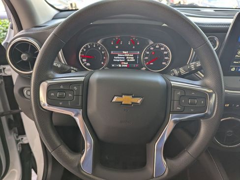 Used 2025 Chevrolet Blazer LT FWD image 16