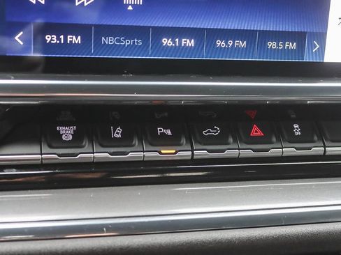 Used 2024 Chevrolet Silverado 2500 High Country w/ Technology Package image 34