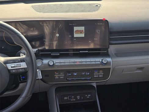 Used 2024 Hyundai Kona SEL w/ Convenience Package image 16