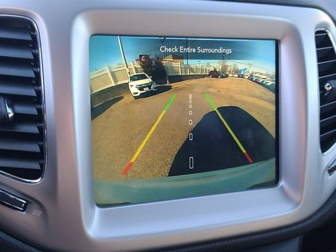 Used 2020 Jeep Compass High Altitude image 26