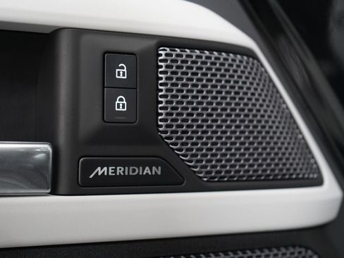 Used 2023 Land Rover Defender 90 S AWD/4WD image 20