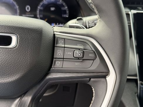 Used 2024 Jeep Grand Cherokee Altitude image 20