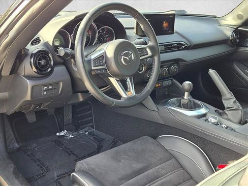 Used 2024 MAZDA MX-5 Miata RF Club RWD image 10