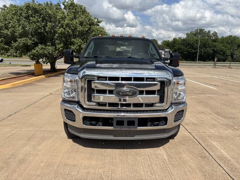 Used 2013 Ford F250 XLT w/ XLT Interior Pkg AWD/4WD image 3
