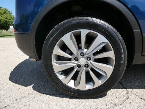Used 2020 Buick Encore Preferred w/ Safety Package FWD image 32