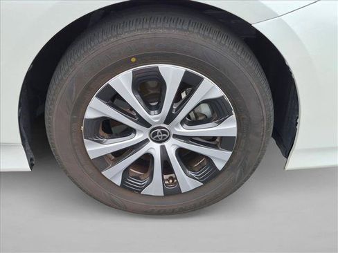 Used 2022 Toyota Prius Prime XLE FWD image 21