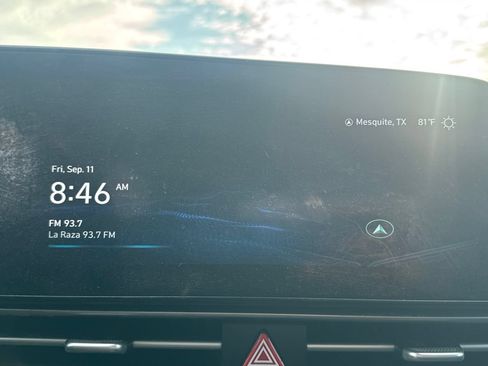 Used 2025 Hyundai Elantra SEL FWD image 41