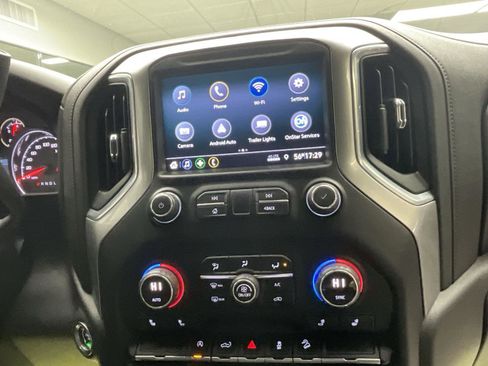 Used 2020 Chevrolet Silverado 1500 LT Trail Boss image 11