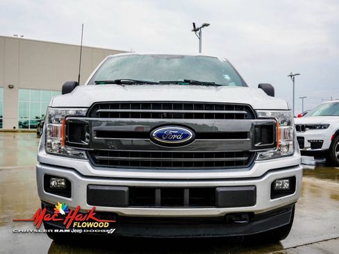 Used 2018 Ford F150 XLT w/ Equipment Group 302A Luxury image 4