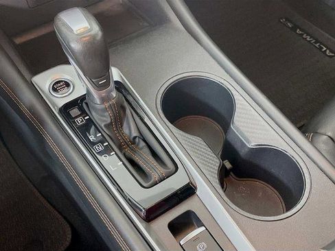 Certified 2022 Nissan Altima 2.5 SR w/ Midnight Edition Package image 14