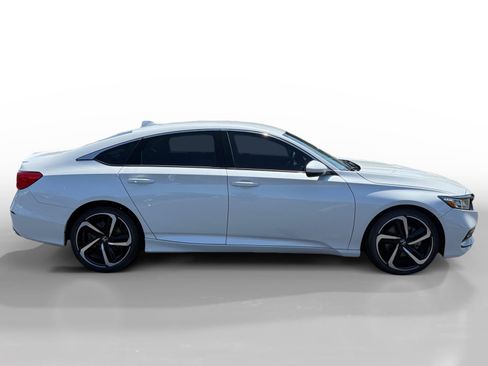 Used 2019 Honda Accord Sport image 6