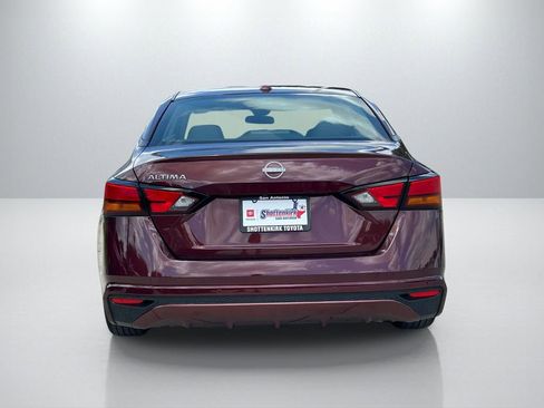 Used 2025 Nissan Altima 2.5 SV FWD image 6