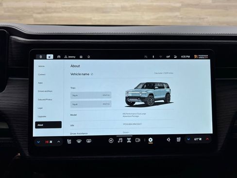 Used 2024 Rivian R1S Adventure image 31