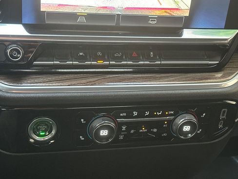 Used 2022 Chevrolet Silverado 1500 LT image 23