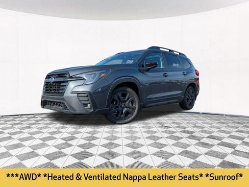 Used 2025 Subaru Ascent Bronze Edition w/ Onyx Package image 2