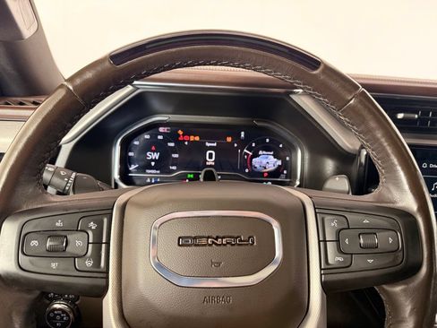 Used 2025 GMC Sierra 1500 Denali AWD/4WD image 36